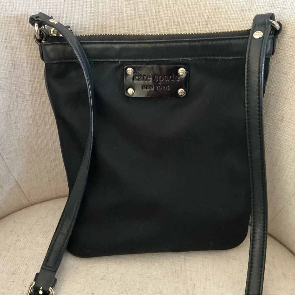 Kate spade New York Victorian basic nylon black swing/crossbody bag